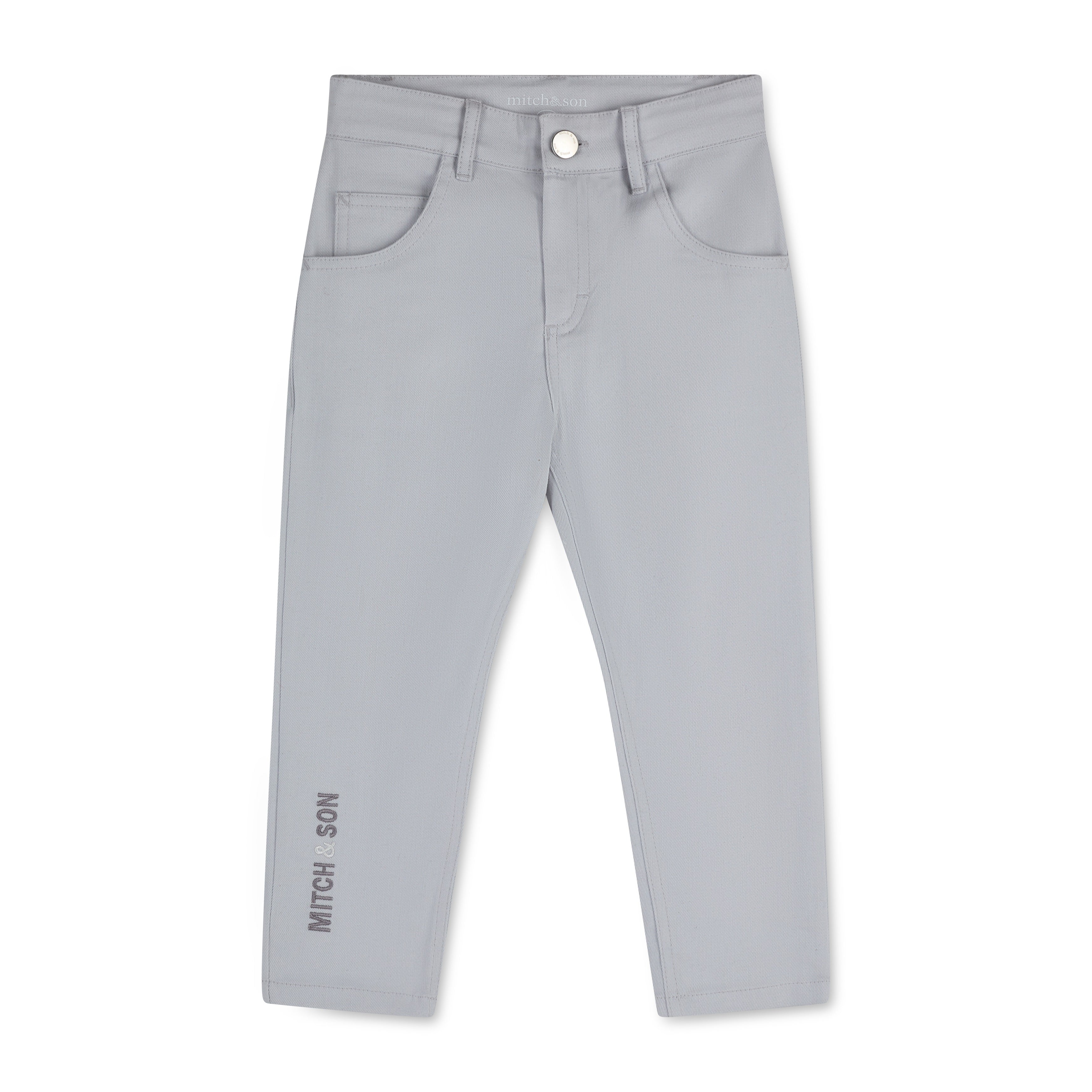 Lichtgrijze Mitch & Son Trace broek voor jongens met knoopsluiting, voorzakken en logo op de broekspijp, art. MS26520
